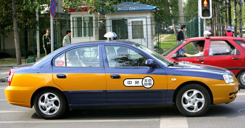 Travel between Shanghai and Suzhou by taxi